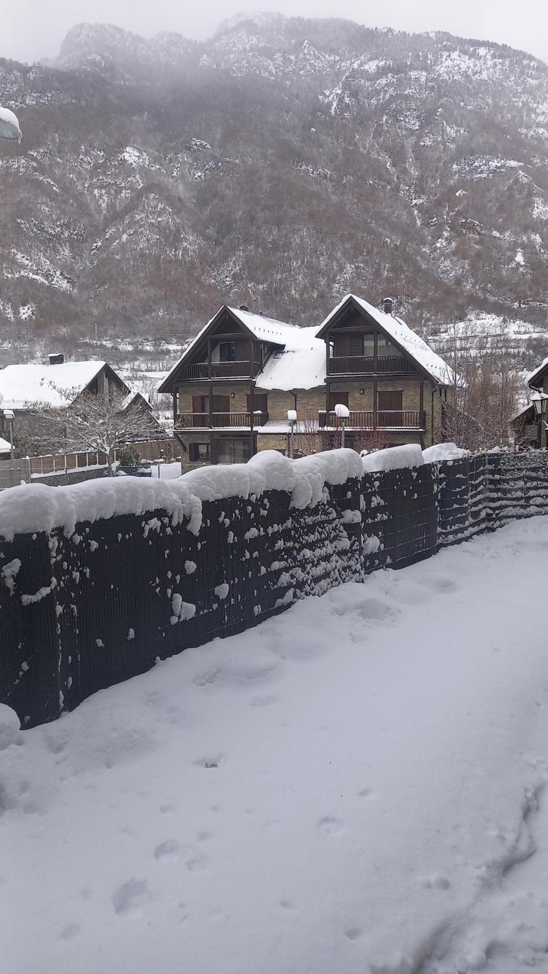 Apartamento Pyros De Benas Benasque Exterior foto